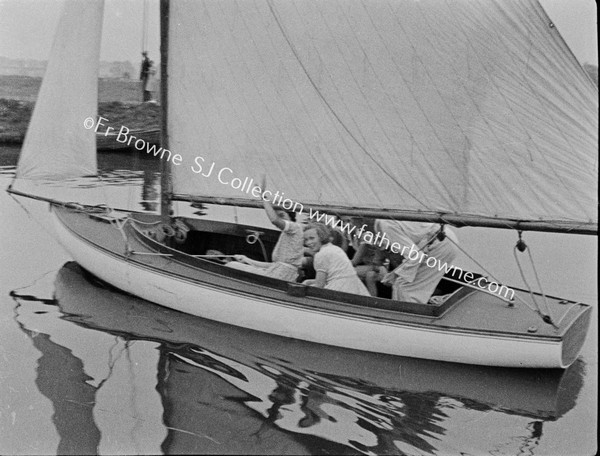 REGATTA DAY  YACHTS ON RIVER WAVENEY